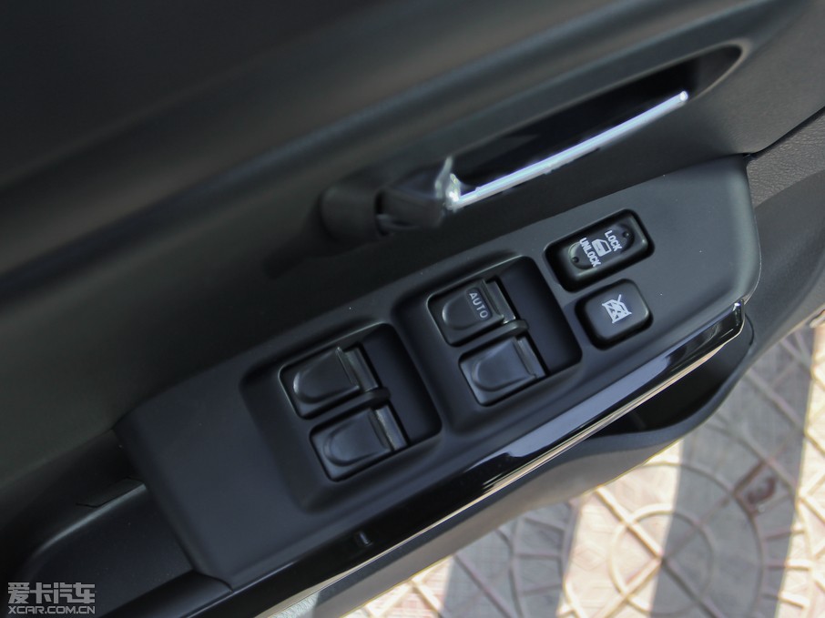 2011款哈弗H5经典 智尊版 2.0L 两驱精英型 