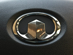 2011款智尊版 2.0L 两驱天窗型  空间座椅