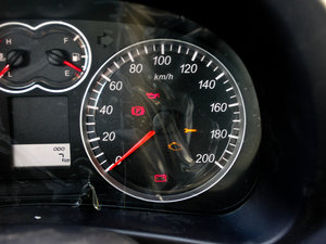 2011款智尊版 2.0L 两驱天窗型  中控区