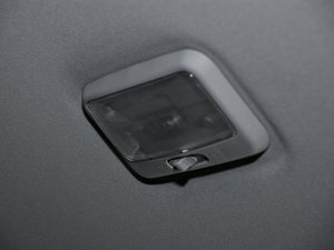 2011款智尊版 2.4L 两驱豪华限滑差速型  空间座椅