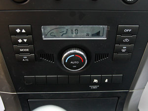 2012款智尊版 绿静 2.0T 手动两驱舒适型 空调调节