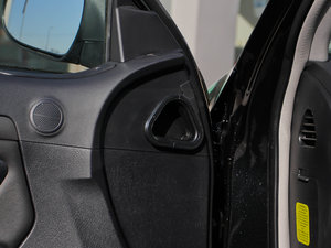 2011 2.0L (q)Ӣ  п؅^(q)