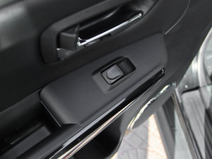 2011 2.0L (q)Ӣ  п؅^(q)