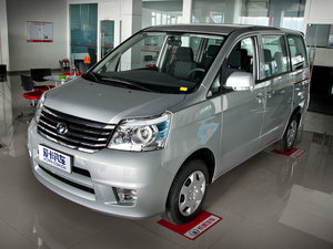 2011款2.0L 自动实用版 整体外观