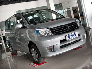 2011款2.0L 自动实用版 整体外观
