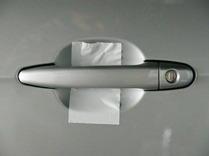 2011款2.0L 自动实用版 主驾门拉手