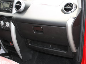 2011款1.5L MT 空间座椅