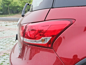 2012款1.5L 手动舒适版 细节外观
