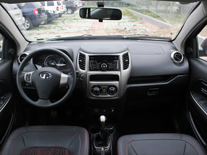 2012款1.5L 手动舒适版 内饰全景