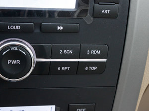2012款欧风版 2.4L 两驱舒适型 中控区