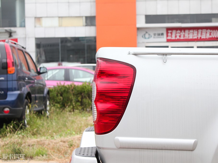 2011LE3 ؔ 2.2L СpźA