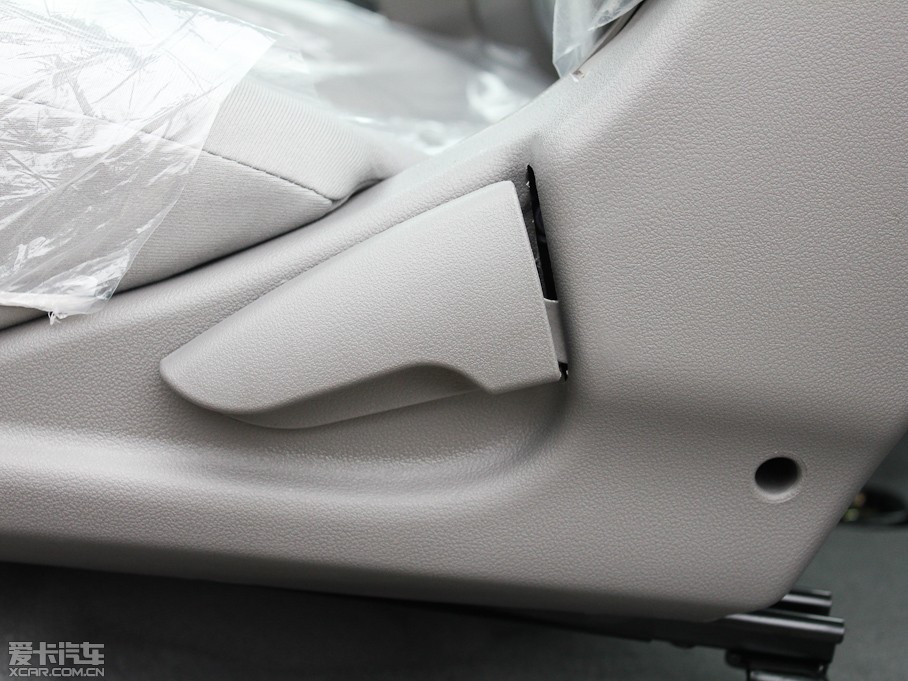 2011L(fng)E3 ؔ 2.2L СpźA