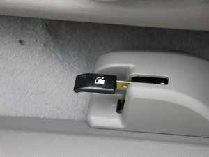 2011ؔ 2.2L СpźA g