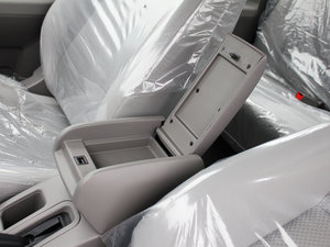 2011ؔ 2.2L СpźA g