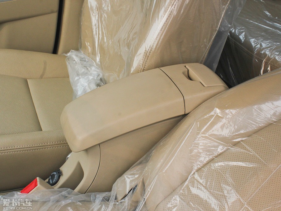 2012���L��C30 1.5L CVT���A��