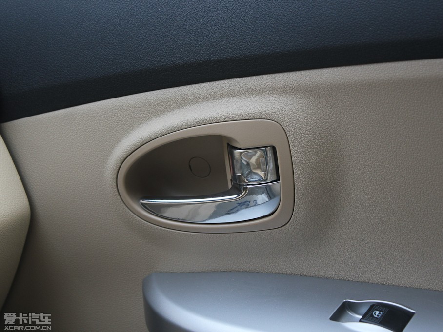 2012���L��C30 1.5L CVT���A��