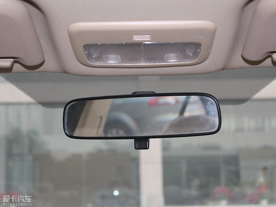 2012���L��C30 1.5L CVT���A��