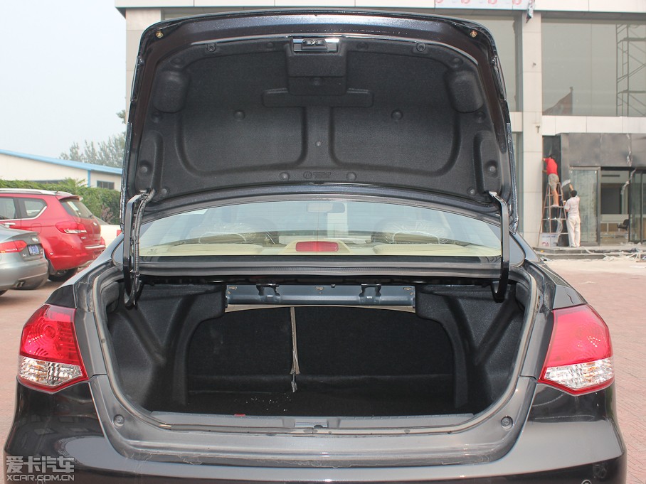 2012���L��C30 1.5L CVT���A��