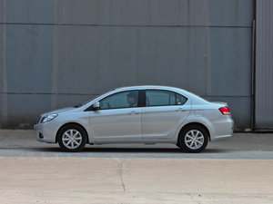 2012款1.5L 手动精英版 正侧（左）