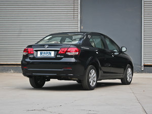 2012款1.5L CVT豪华版 整体外观