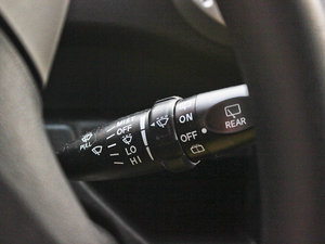 2012款1.5L 手动都市版 中控区