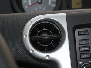2012款1.5L 手动都市版 空调出风口