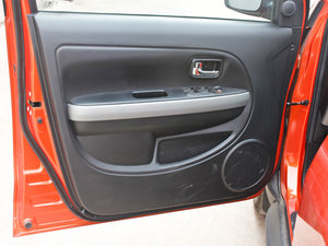 2011款1.3L MT 空间座椅