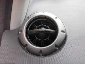 2011款1.3L MT 空间座椅