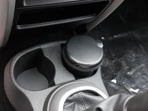 2011款1.3L MT 空间座椅