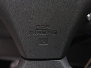 2011款1.3L MT 中控区