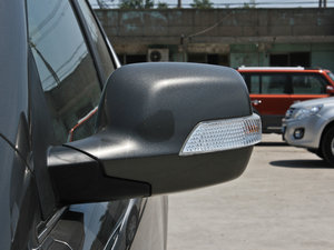 2012款2.4L 自动两驱尊贵版 后视镜