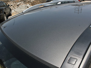 2012款2.4L 自动两驱尊贵版 车顶