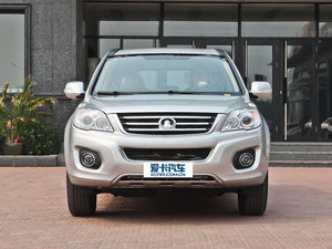 2012款2.4L 手动两驱都市版 正前