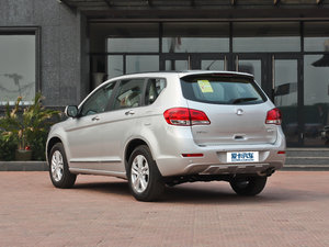 2012款2.4L 手动两驱都市版 左后45度