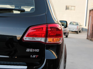2012款1.5T 手动两驱精英版 尾灯