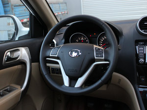 2012款1.5T 手动两驱尊贵版 中控区