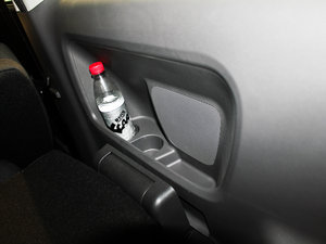 2012款1.5T 手动实尚版 空间座椅