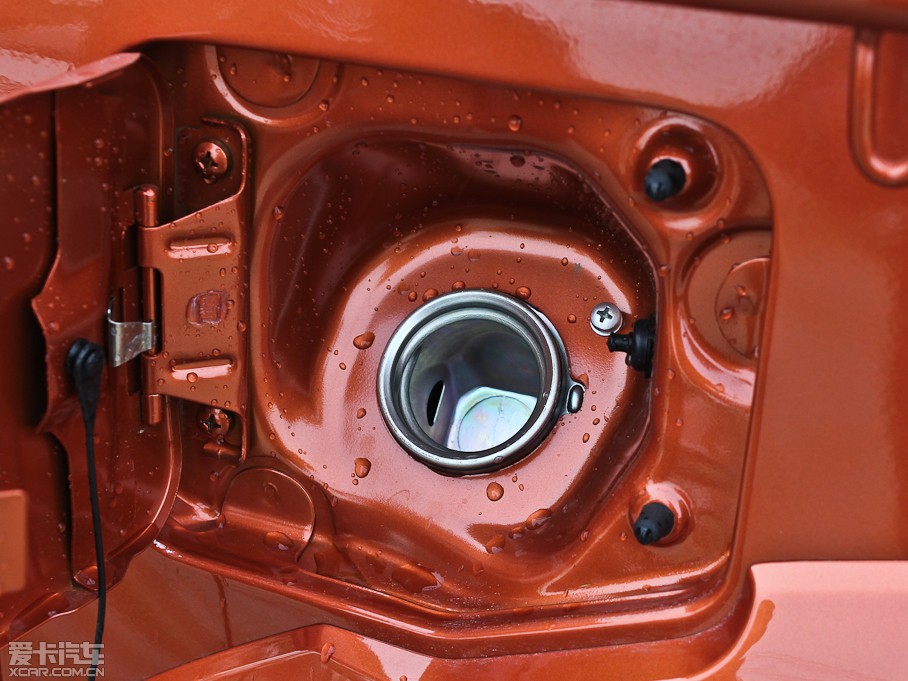 2011LE5 հ 2.4L pźA 