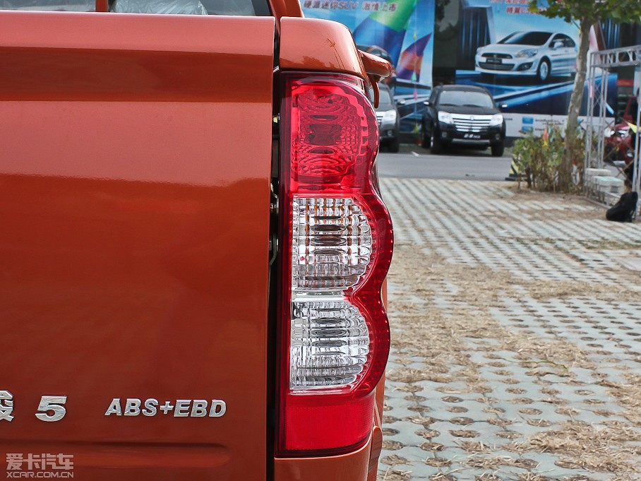 2011LE5 հ 2.4L pźA 