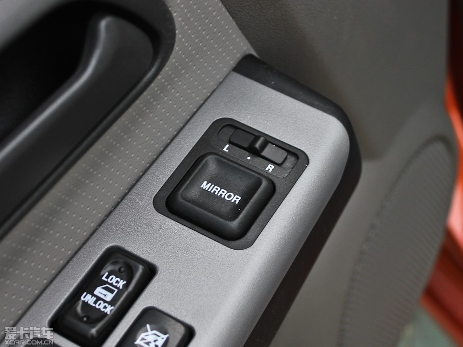 2011L(fng)E5 (w) 2.4L (q)pźA 