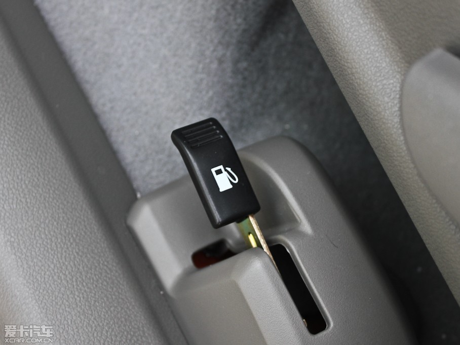 2011L(fng)E5 (w) 2.4L (q)pźA 