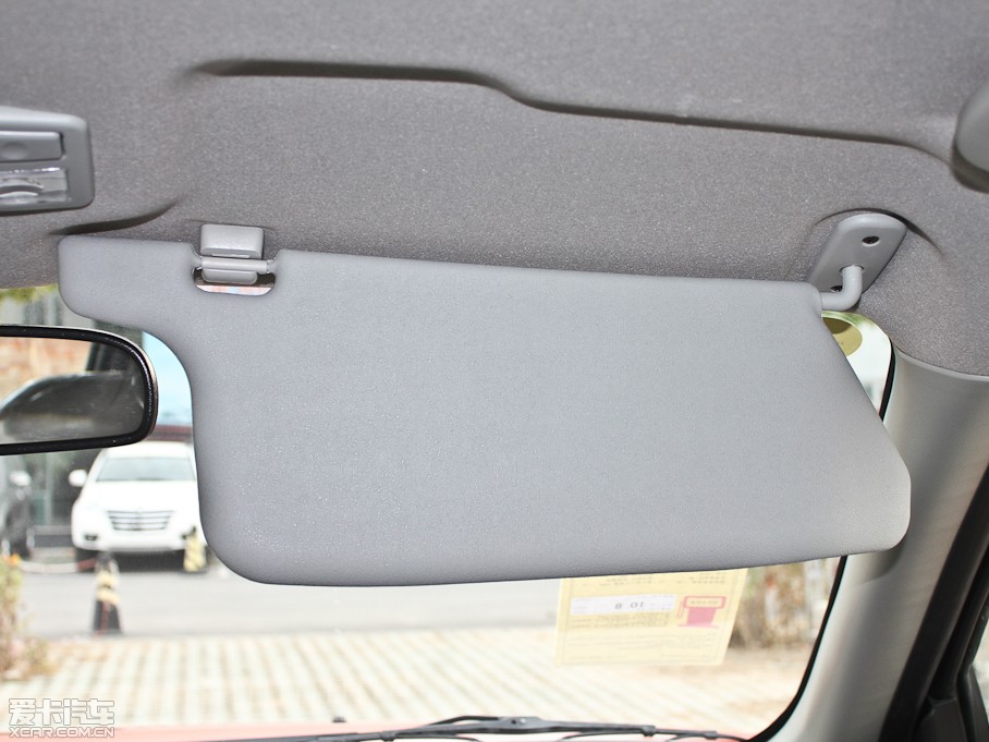 2011LE5 (w) 2.4L (q)pźA 