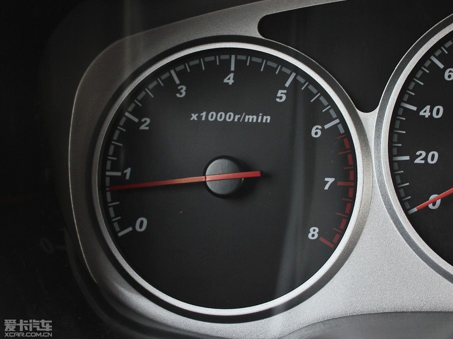 2011LE5 հ 2.4L pźA 