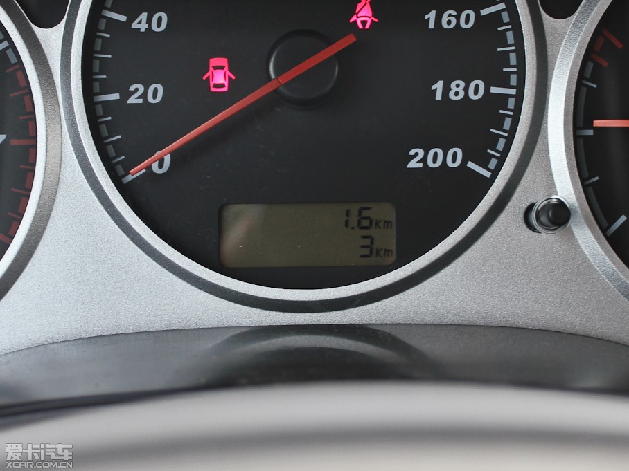 2011L(fng)E5 (w) 2.4L (q)pźA 