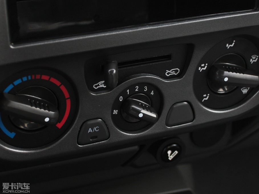 2011L(fng)E5 (w) 2.4L (q)pźA 