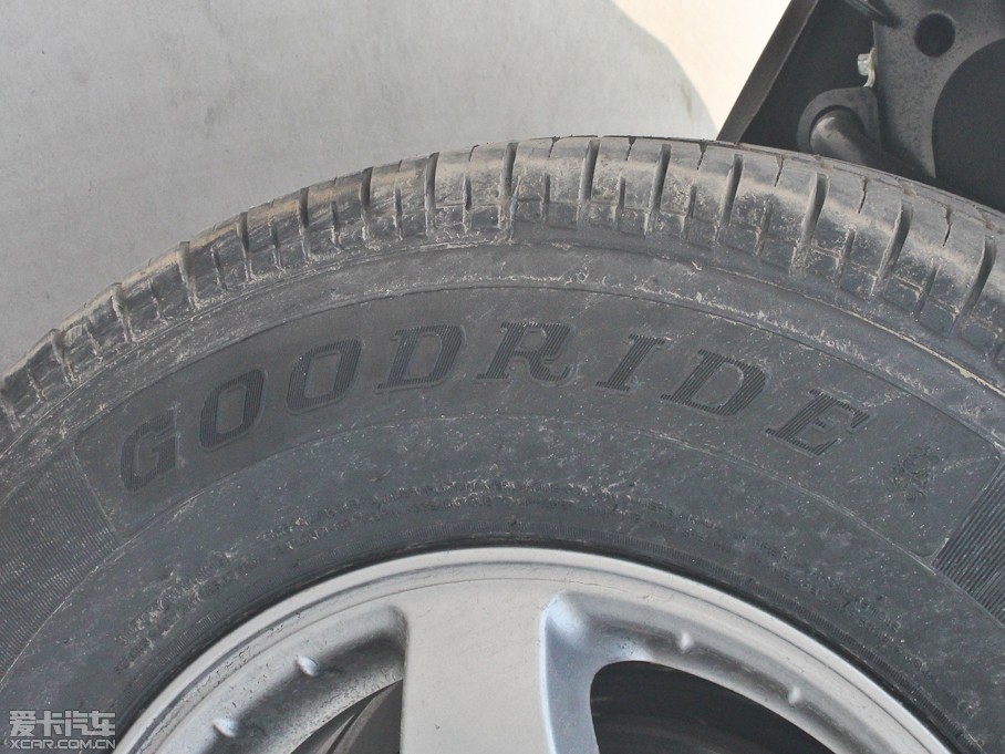 2011L(fng)E5 (w) 2.4L (q)pF 