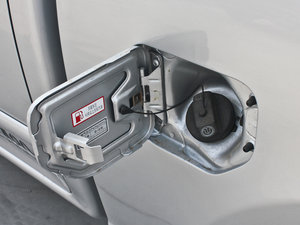 2011հ 2.4L pF  w