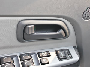 2011հ 2.4L pF  g