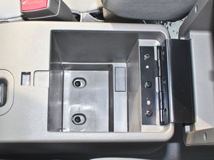 2011հ 2.4L pF  g