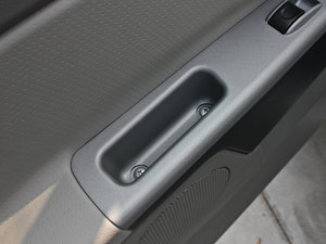 2011հ 2.4L pF  g